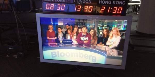 Des Lycéens chez Bloomberg TV